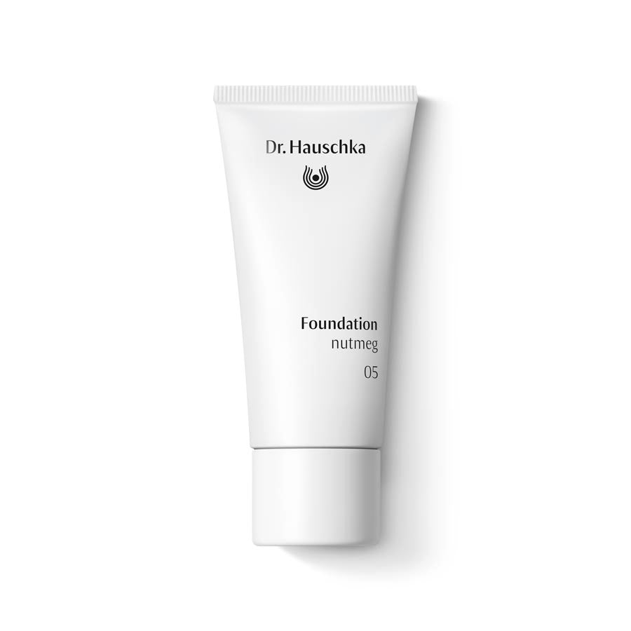 Dr. Hauschka Foundation 05 Nutmeg